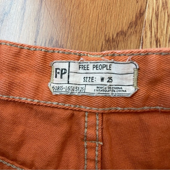 Free People shorts size 25 in a tie dye rust/orange color - Picture 2 of 3